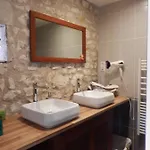 Les Quatre Saisons Bed & Breakfast