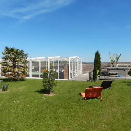 Les Quatre Saisons Bed & Breakfast 4*