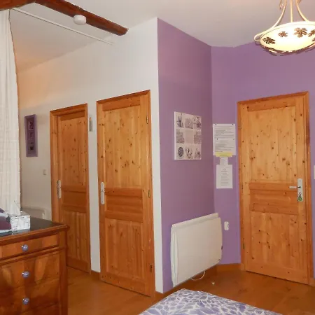 Les Quatre Saisons Bed & Breakfast 4*